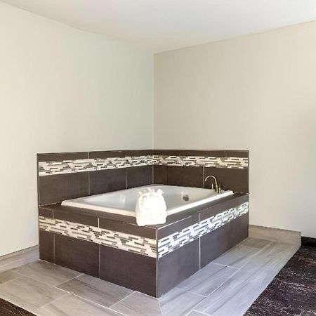 Quality Inn Danville Kültér fotó
