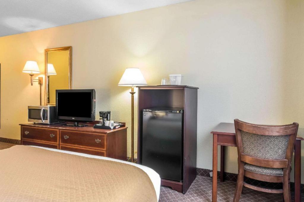 Quality Inn Danville Kültér fotó