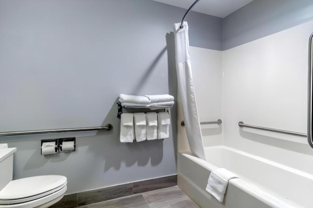 Quality Inn Danville Kültér fotó